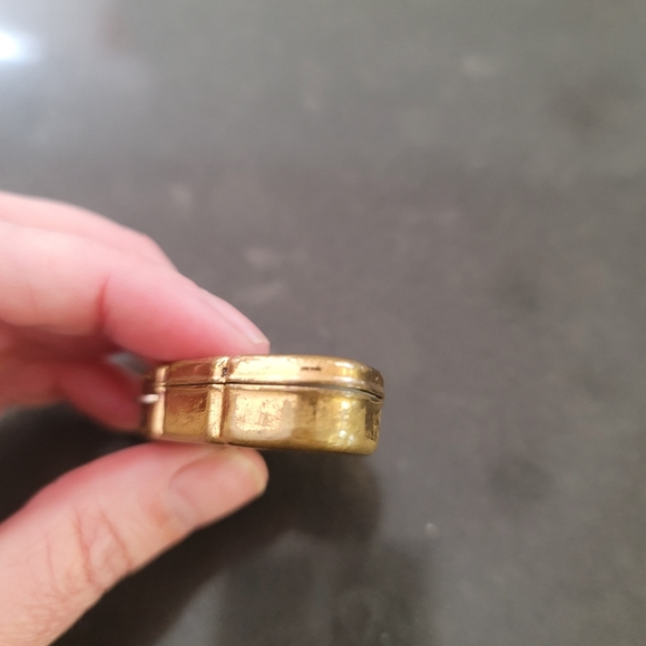 Vintage Stratton Floral Pill/Solid Purfume Case - Picture 7 of 12